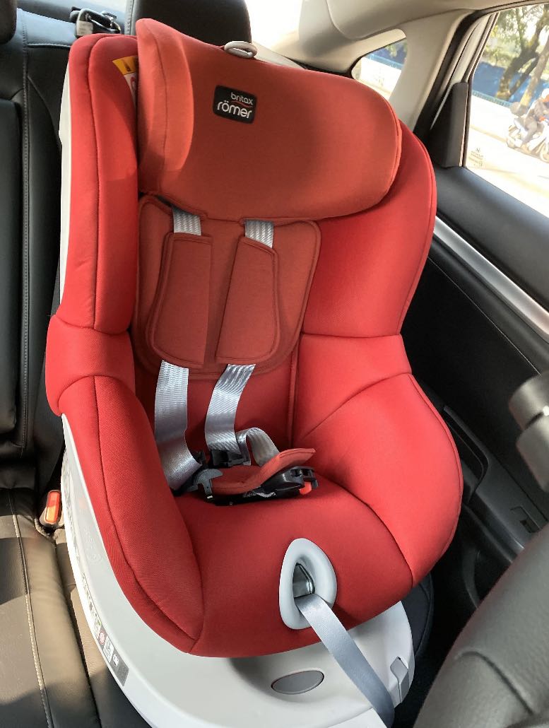 Britax Romer Dualfix 360 Rotation, Babies & Kids, Going Out, Car Seats