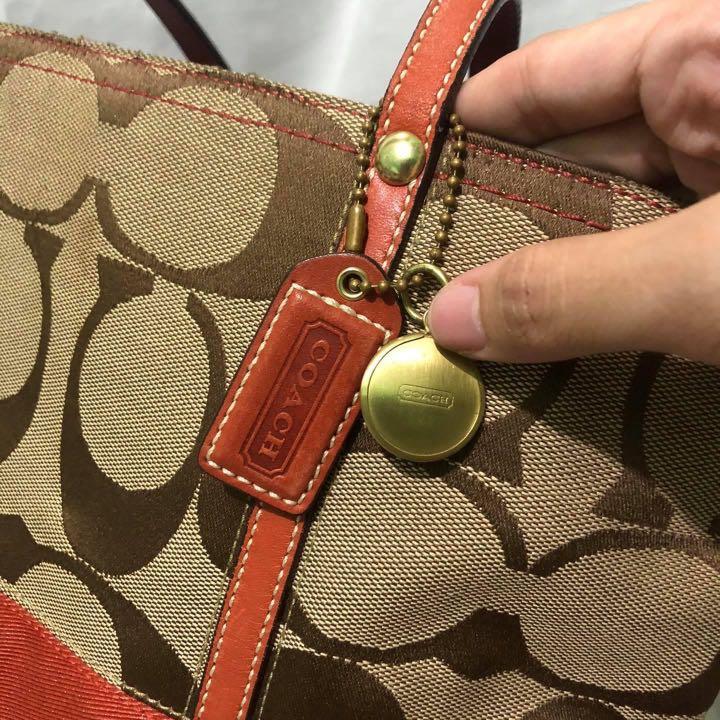 coach medium tote