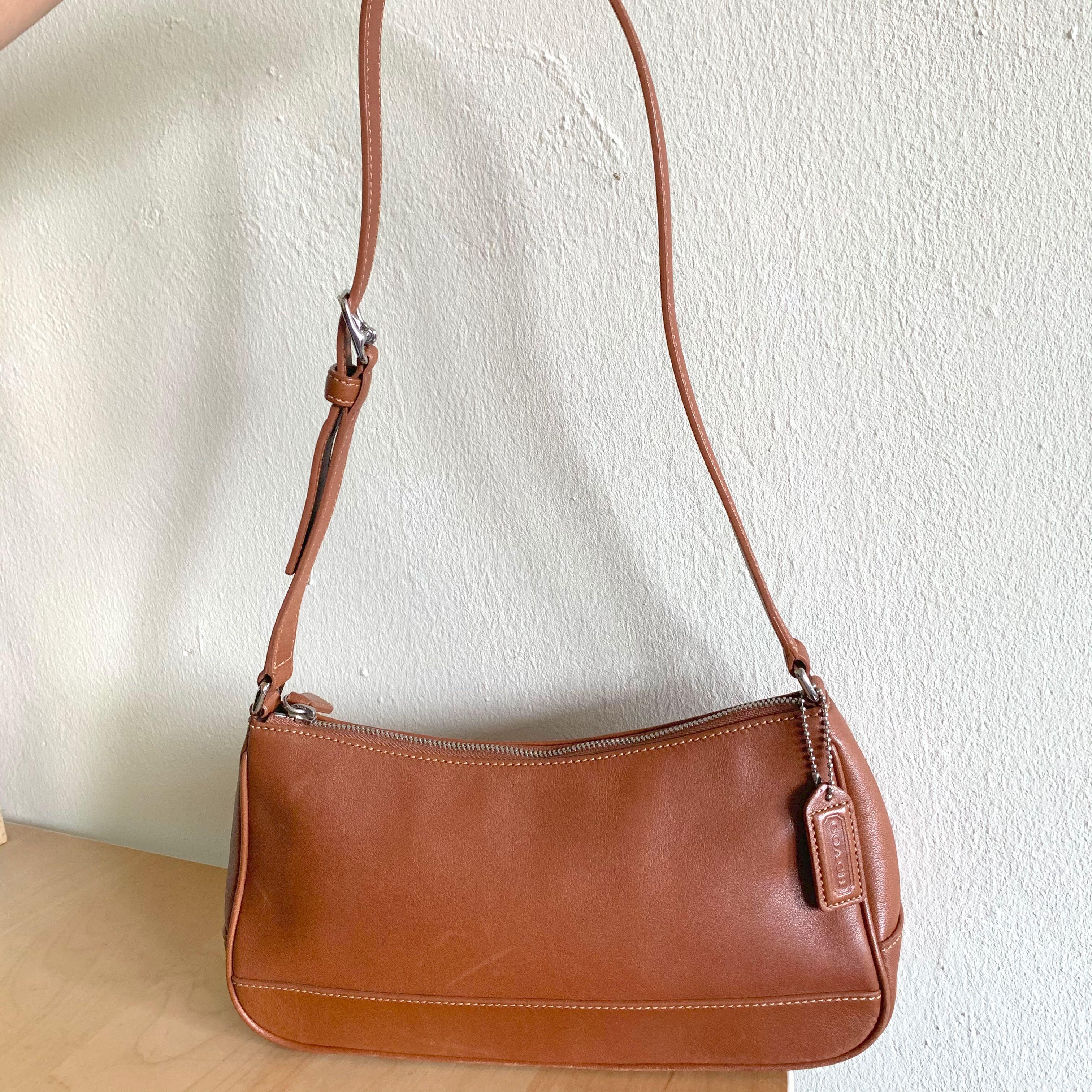 SOLD Coach Vintage Hampton Demi Purse Tanned Leather Shoulder Bag