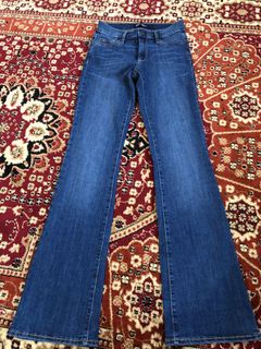 (Category: ) located in . Submitted by ciknonipreloved (Listing ID 1052178020, Image 1). Description: .
