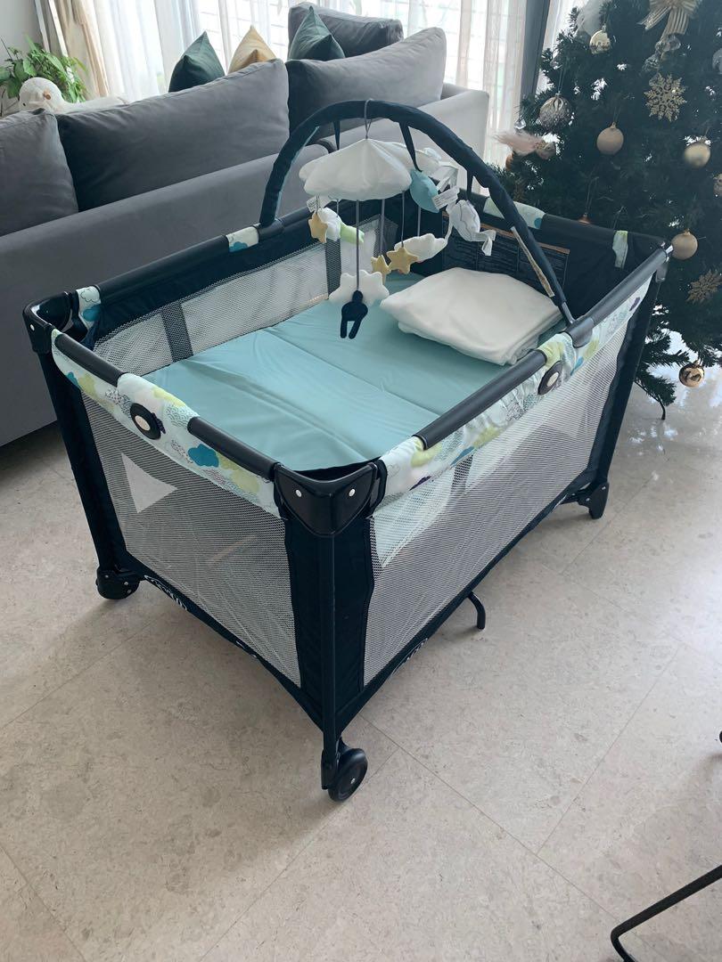 Graco holt pack n play discount