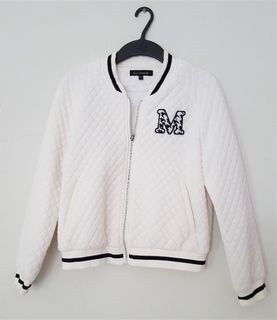 (Category: ) located in . Submitted by preloved6886 (Listing ID 1052182066, Image 1). Description: .