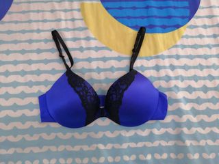 (Category: ) located in . Submitted by vvypreloved (Listing ID 1052201824, Image 1). Description: .