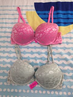 (Category: ) located in . Submitted by vvypreloved (Listing ID 1052198772, Image 1). Description: .