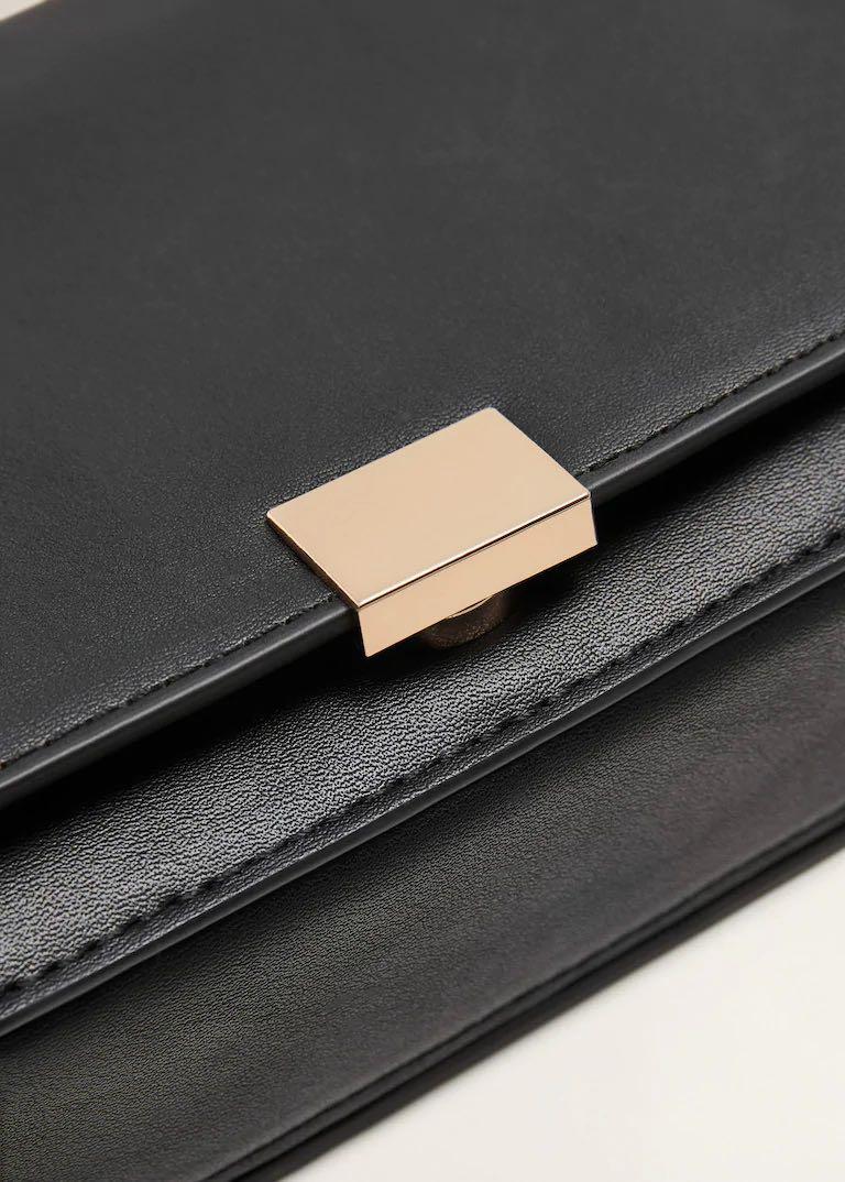 Mango zipped lap belt bag top