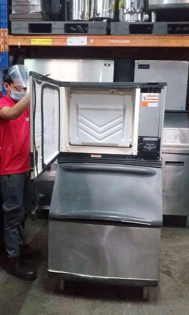 Manitowoc and ice o matic ice maker machine, TV & Home Appliances