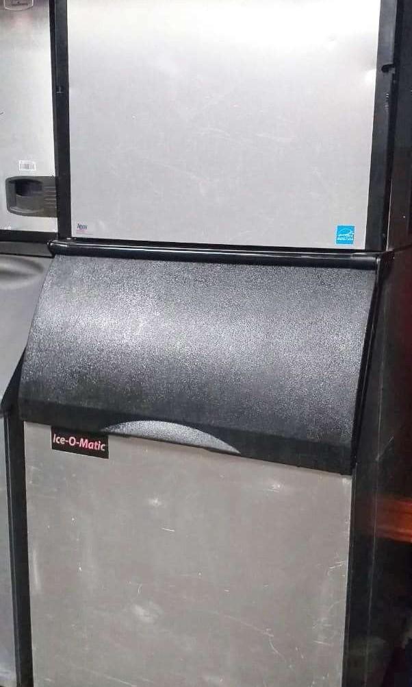 Manitowoc and ice o matic ice maker machine, TV & Home Appliances