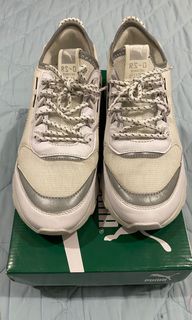 (Category: ) located in . Submitted by shop.wan2wan (Listing ID 1052174906, Image 1). Description: .