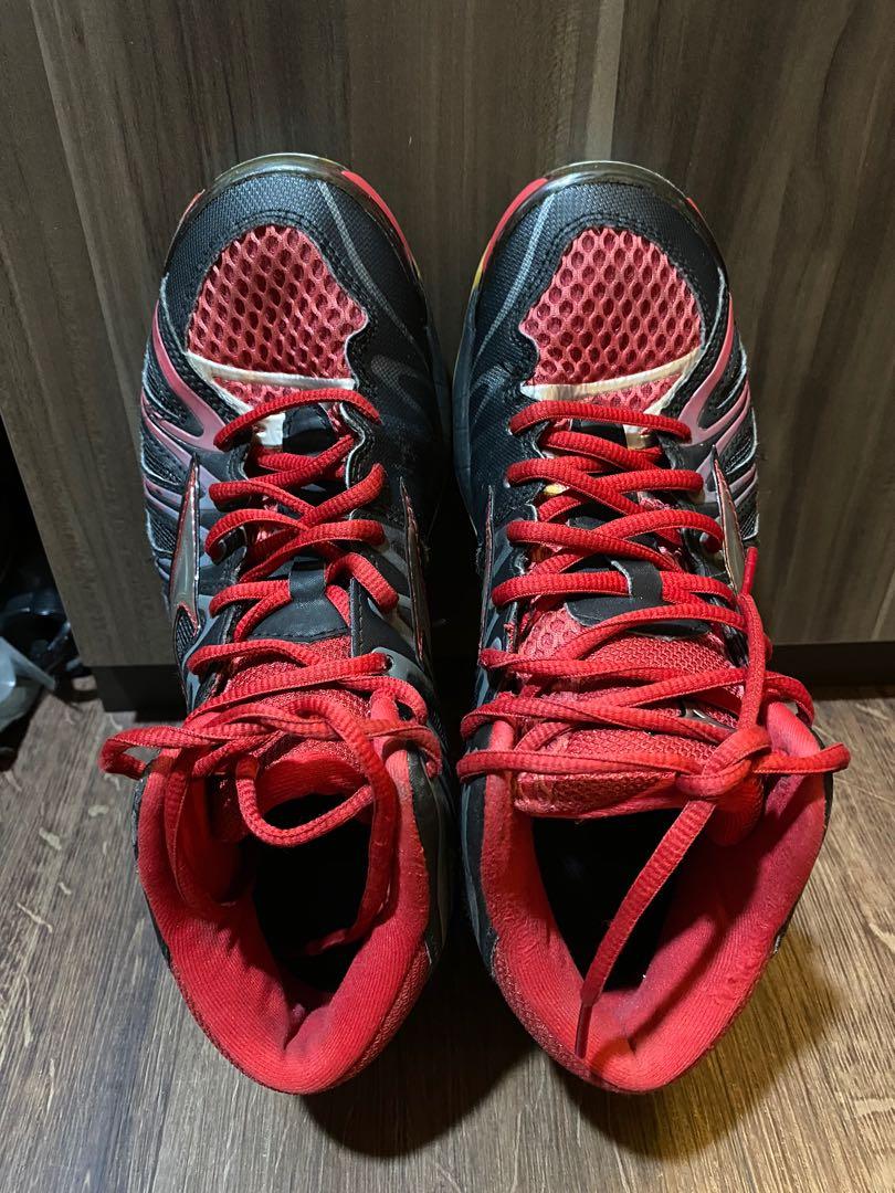 Mizuno Wave Tornado X2