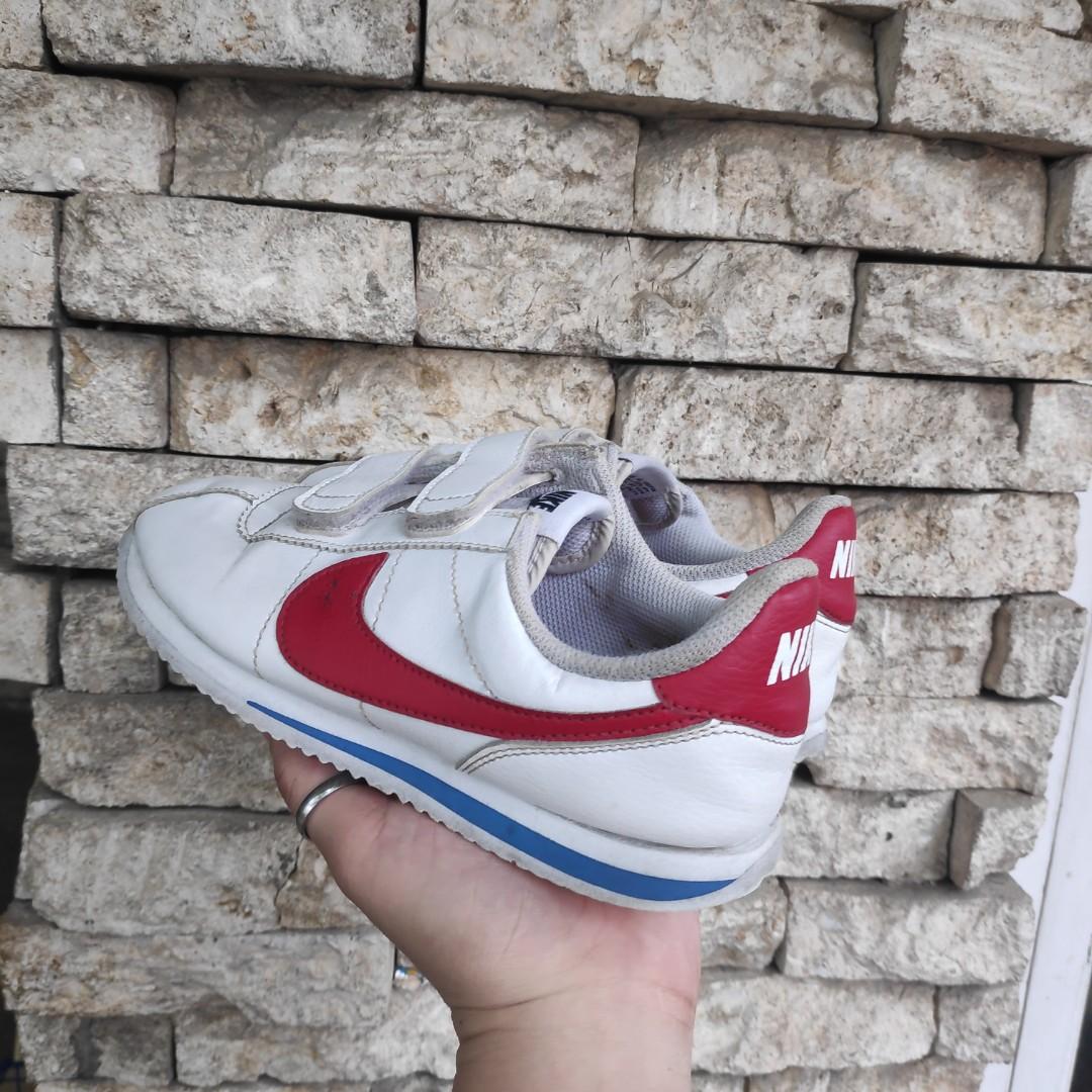 Nike cortez strap sales