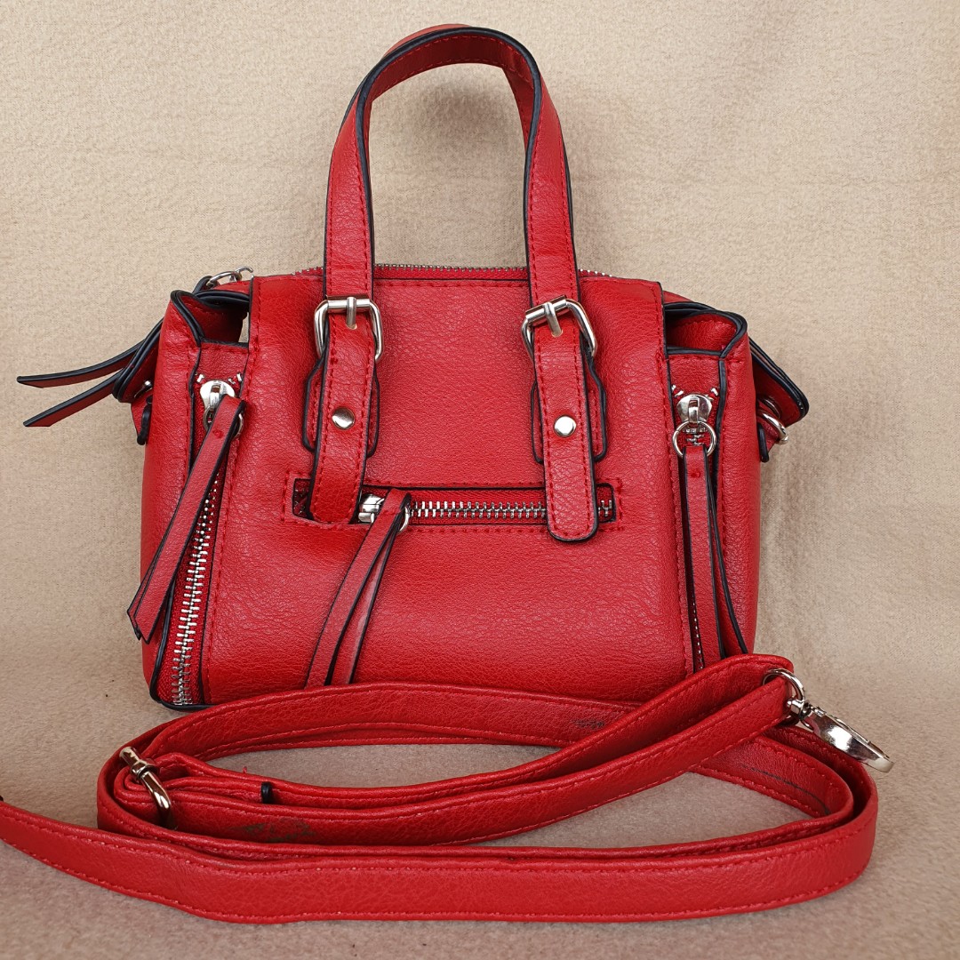 no boundaries sling bag