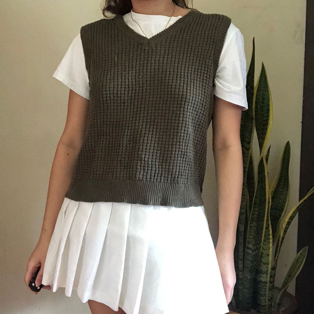Olive green sweater vest sale