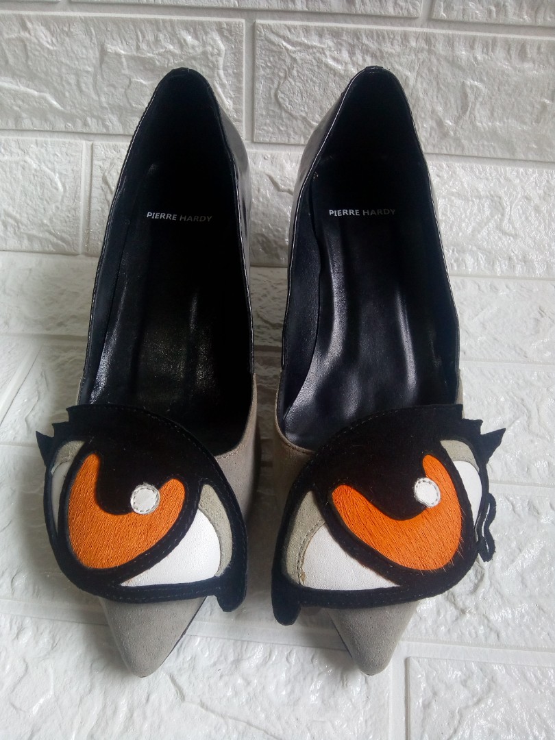 Pierre Hardy Oh Roy Eye Pump Black