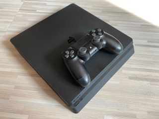 （分類：）位於 。 由 him23 提交（商品編號 1052136235，圖片 1）。簡介： 。