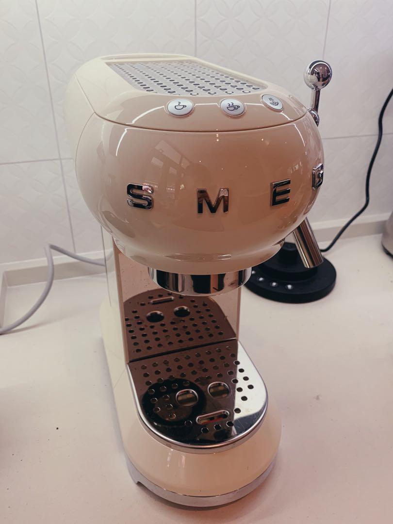 Smeg espresso machine, TV & Home Appliances, Kitchen Appliances, Coffee