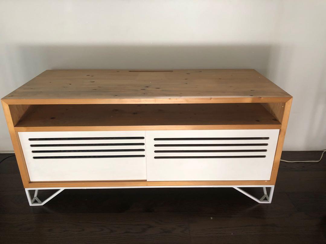 Tv cabinet (Category: Shelves, Cabinets & Racks) located in Makati City. Submitted by sharingtree (Listing ID 1052171628, Image 1). Description: L 120cm W 50cm H 56 cm.