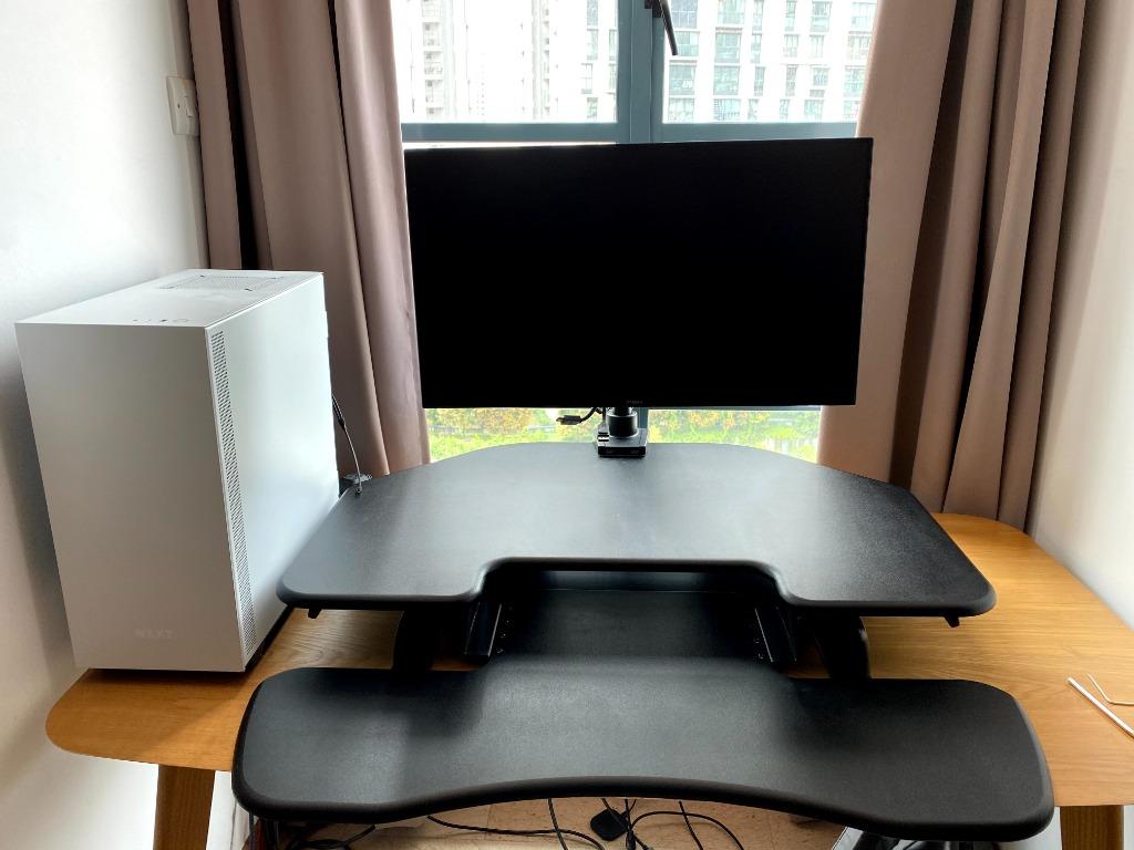 Varidesk Cube Corner 36 standing desk converter