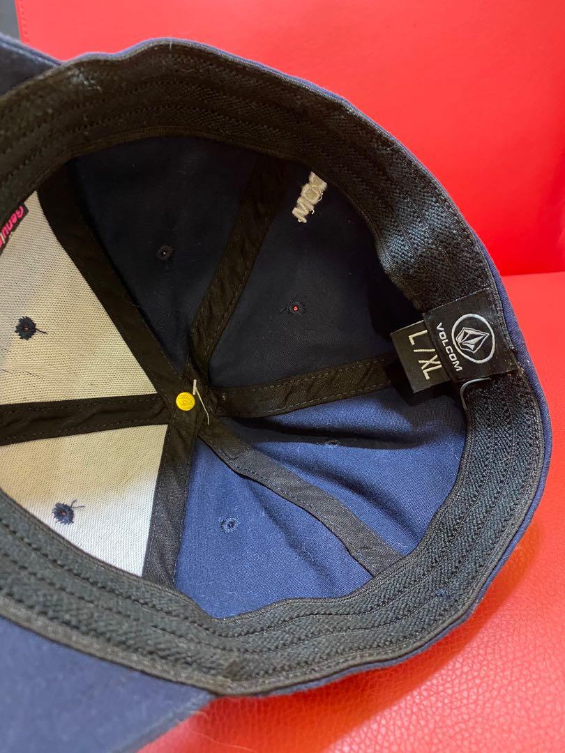 Volcom (Category: Cap & Hats) located in Sandakan. Submitted by norazmi.n (Listing ID 1052230030, Image 3). Description: Berminat wsaap 01131535718.