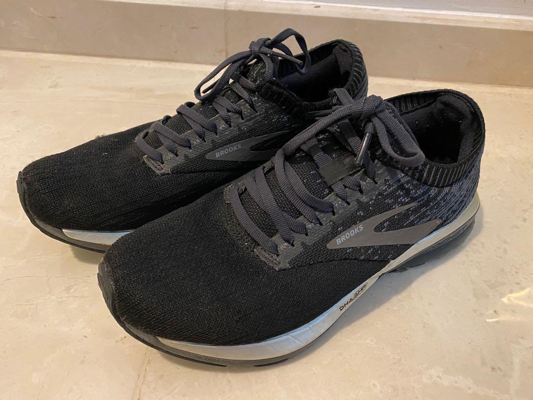 free brooks running shoes