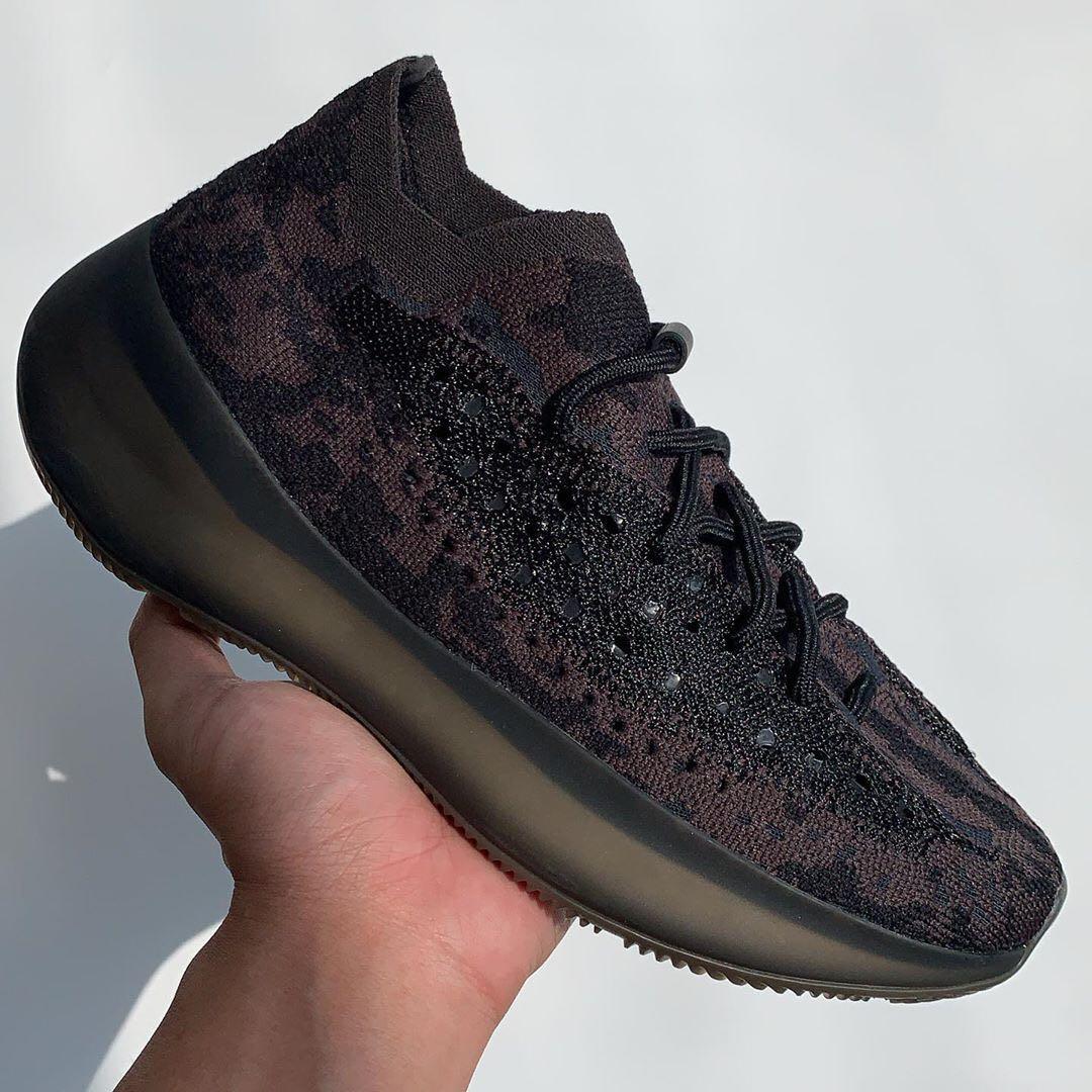 YEEZY 380 ONYX, Men's Fashion, Footwear