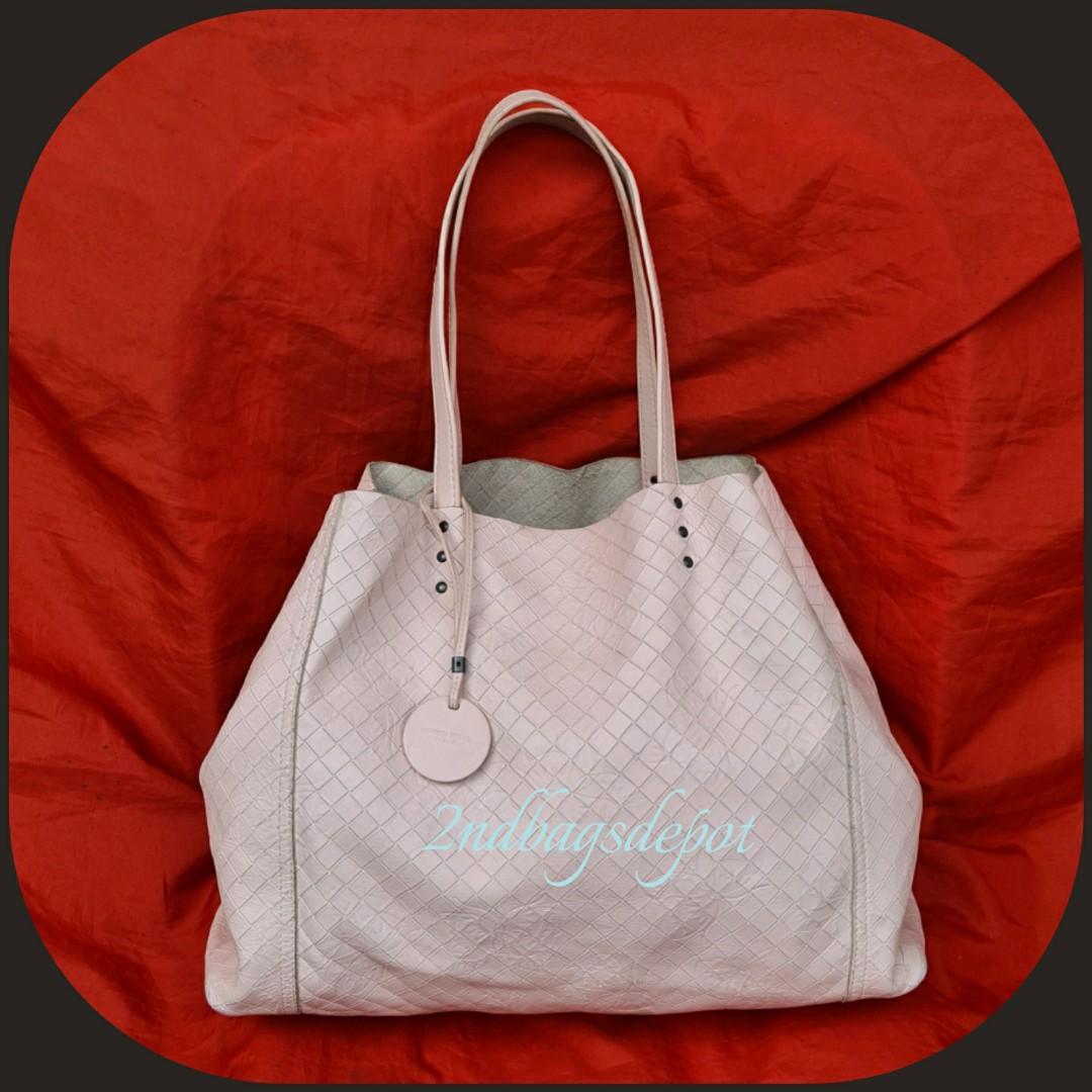 Bottega veneta butterfly tote top