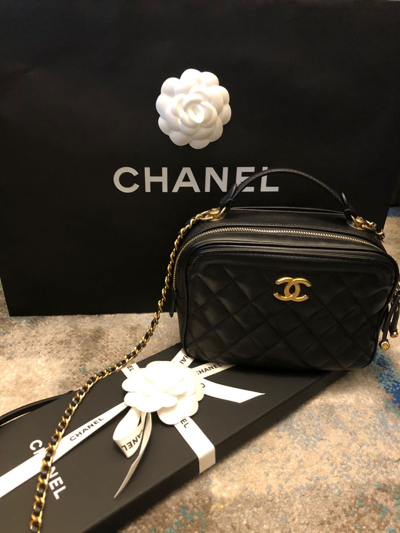 Chanel classic deals vanity case