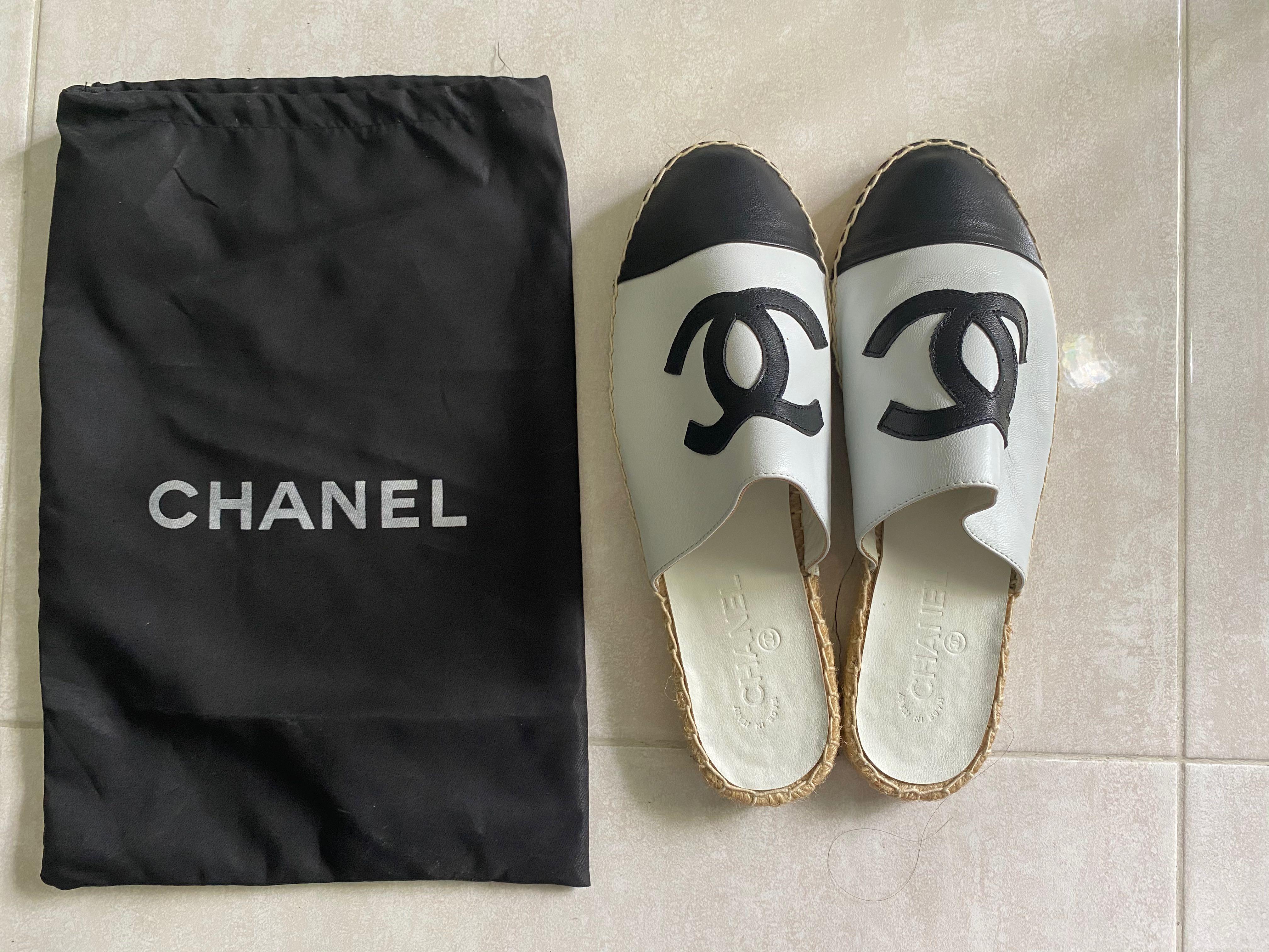 Chanel flat (FAKE), Women's Fashion, Footwear, Flats on Carousell