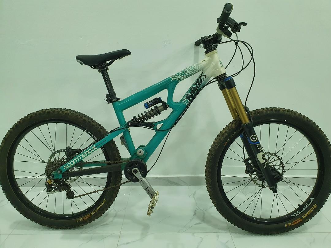Commencal store furious 2009