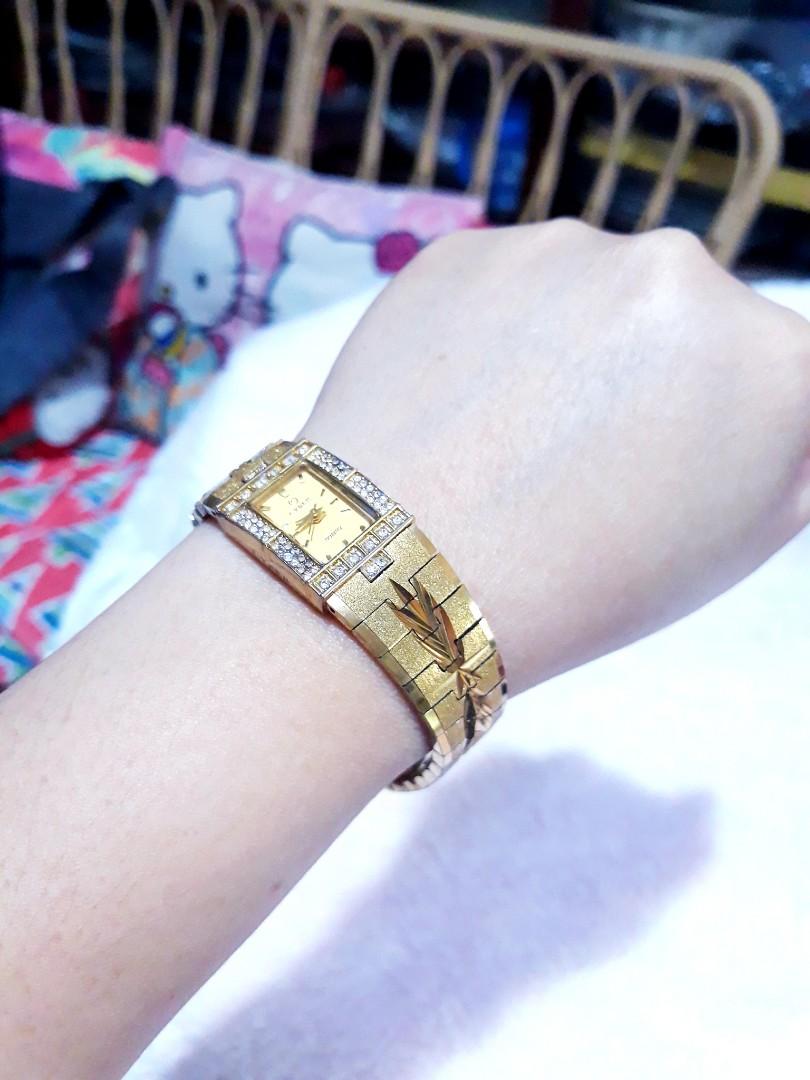 Cyber watch japan quartz price sale