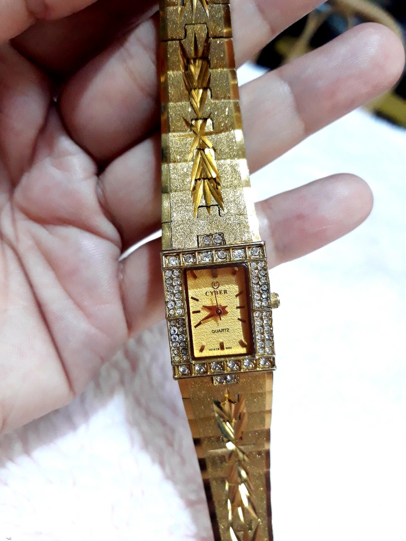 Cyber watch japan quartz price online