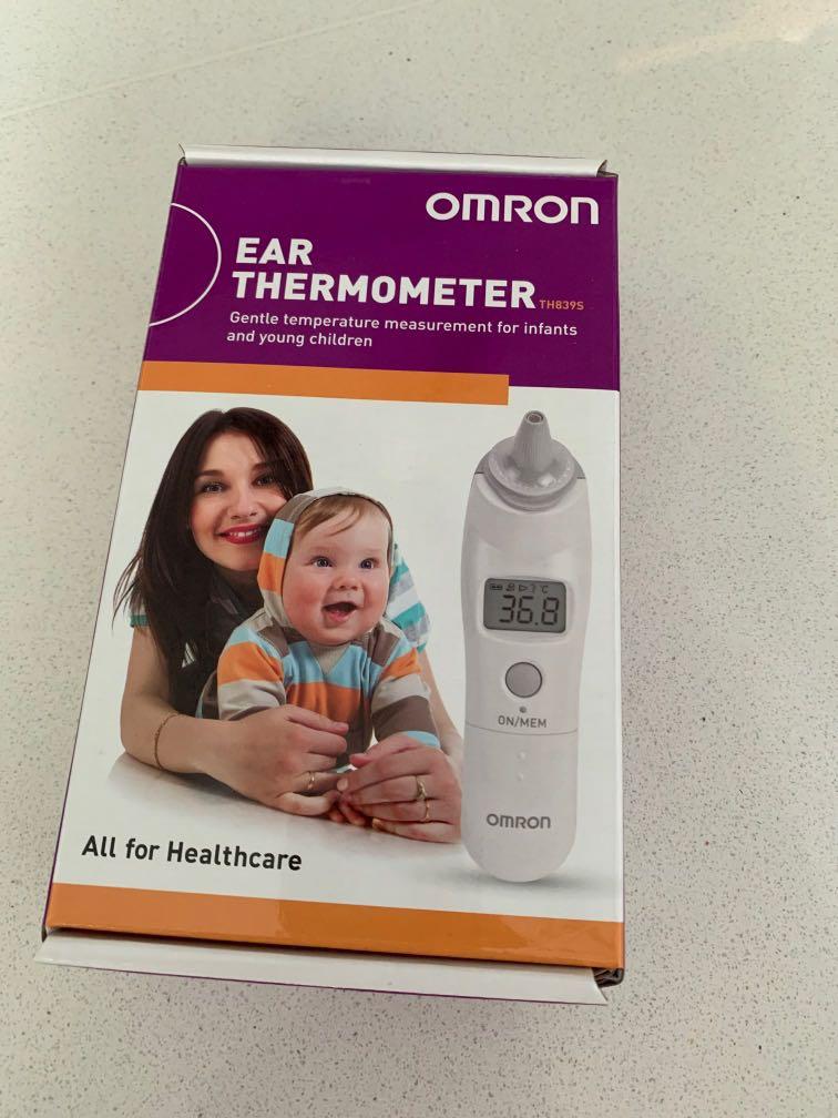 Ear thermometer gentle temperature measurement for infants and young