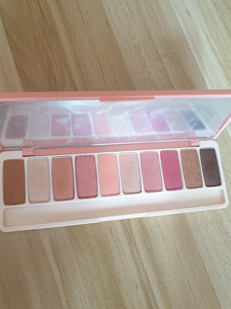 Etude house peach farm eyeshadow palette, Beauty & Personal Care, Face