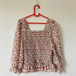 (Category: ) located in . Submitted by mysisterclothes (Listing ID 1052366638, Image 1). Description: .
