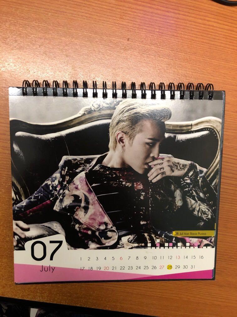 GDragon Calendar, Hobbies & Toys, Memorabilia & Collectibles, Fan