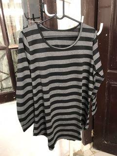 Kaos stripes hitam abu abu