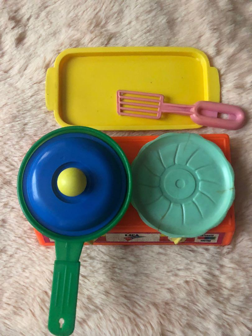 Kitchen play toys (Category: Infant Playtime) located in Manila. Submitted by bondea (Listing ID 1052368193, Image 3). Description: Lutu lutuan set P45/ set.