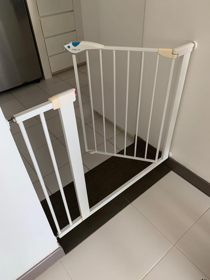 Lindam Easy Fit Plus Deluxe Safety Gate with extension Babies