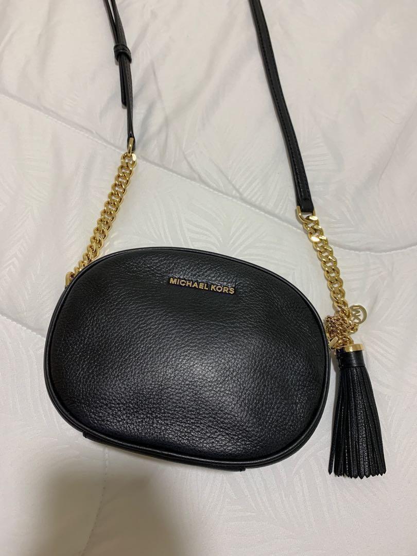Michael Kors Small Black Sling Bag w/ Tassel , Women's Fashion, Bags &  Wallets, Cross-body Bags on Carousell