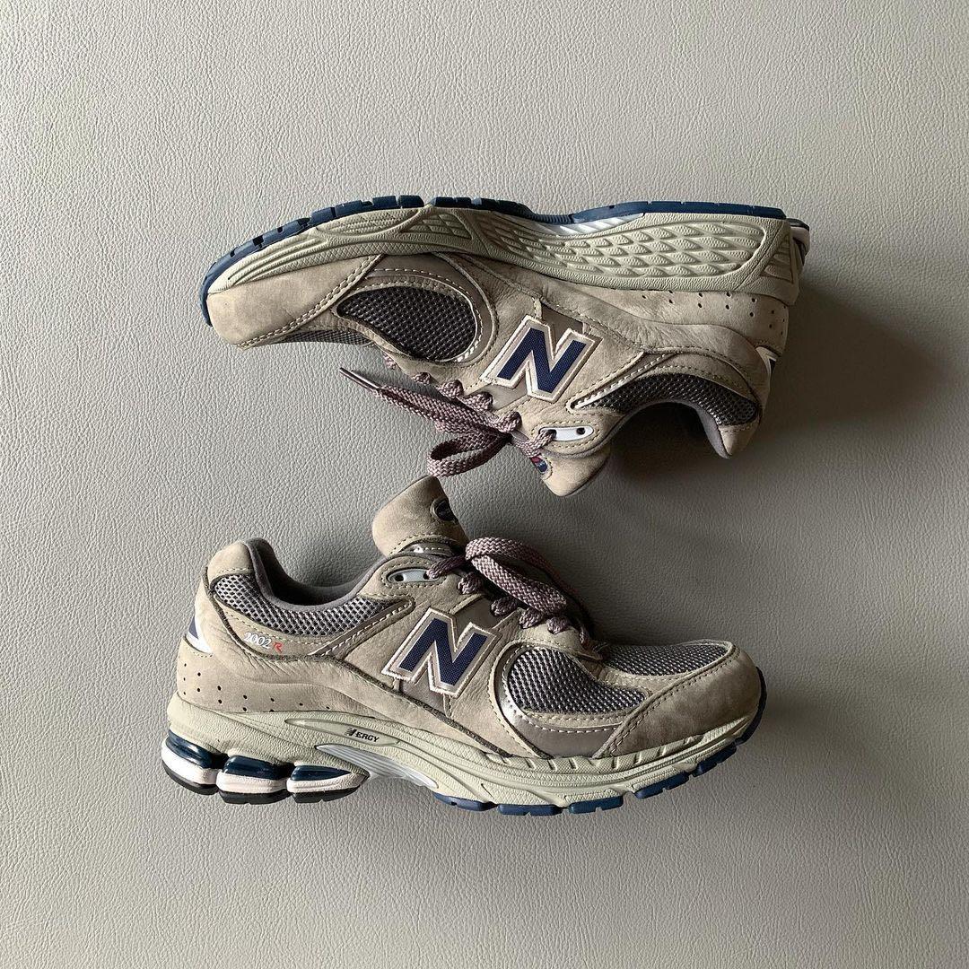 New Balance 2002RA Grey UK10/US10.5, Men's Fashion, Footwear, Sneakers ...
