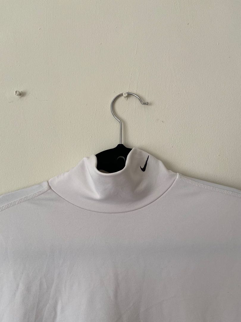 FREE SHIPPING) NIKE DRI FIT TURTLE NECK 