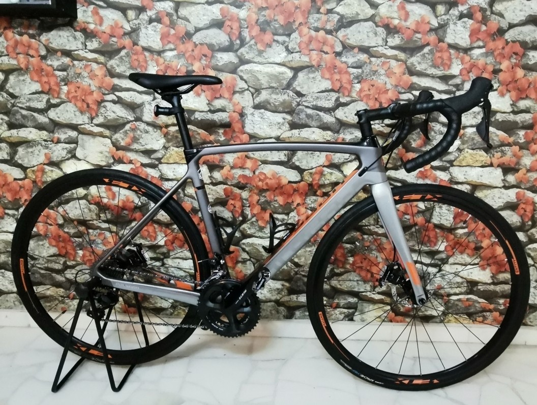 polygon strattos s7 price