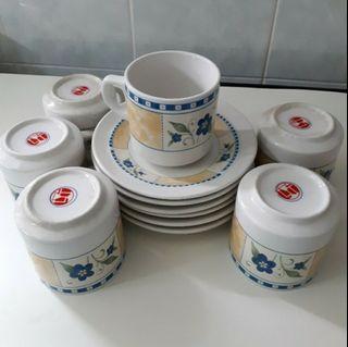Porcelain tea Cups