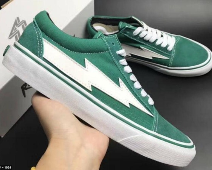 revenge storm true to size