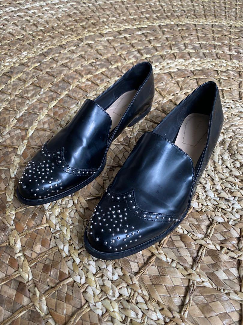 soft leather flat shoes