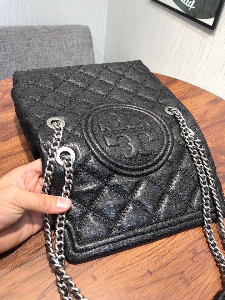 Tory Burch CAVIAR Soft Fleming Convertible Bag, Women's Fashion, Bags &  Wallets, Purses & Pouches on Carousell