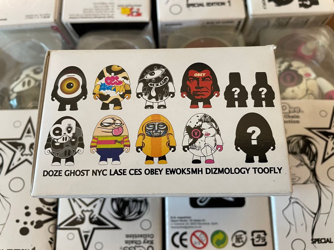 TOY2R TOY2R QEE MOTUG LASE.GHOST.CES KEY CHAIN COLLECTION QEE MOTUG