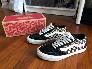 (Category: ) located in . Submitted by ciresg (Listing ID 1052307128, Image 1). Description: .