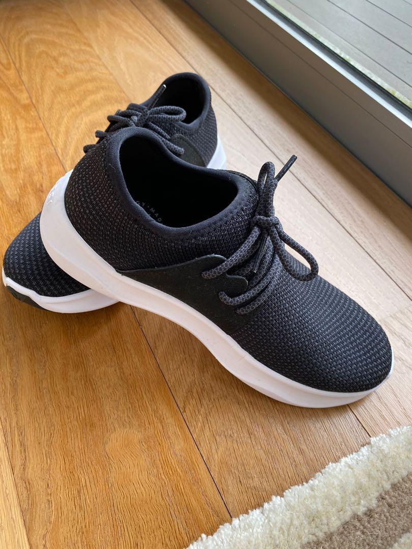 Black waterproof sneakers womens clearance