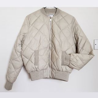 （分類：）位於 。 由 mimi.vv_style 提交（商品編號 1046566566，圖片 1）。簡介： 。