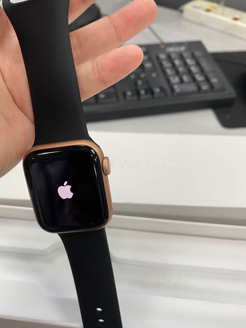 Apple Watch S5 40mm Men S Fashion Watches On Carousell